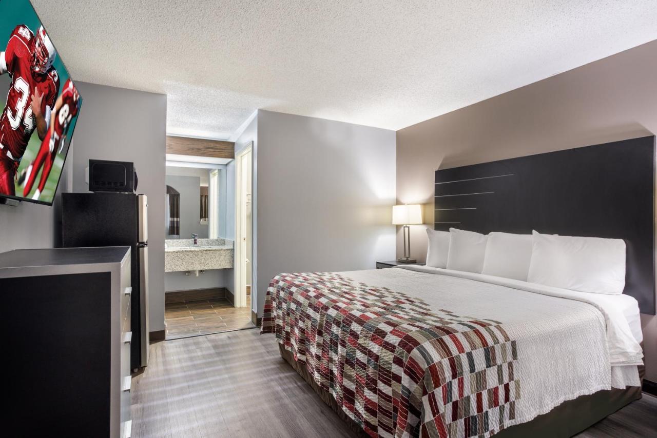 Red Roof Inn & Suites Athens, Al מראה חיצוני תמונה