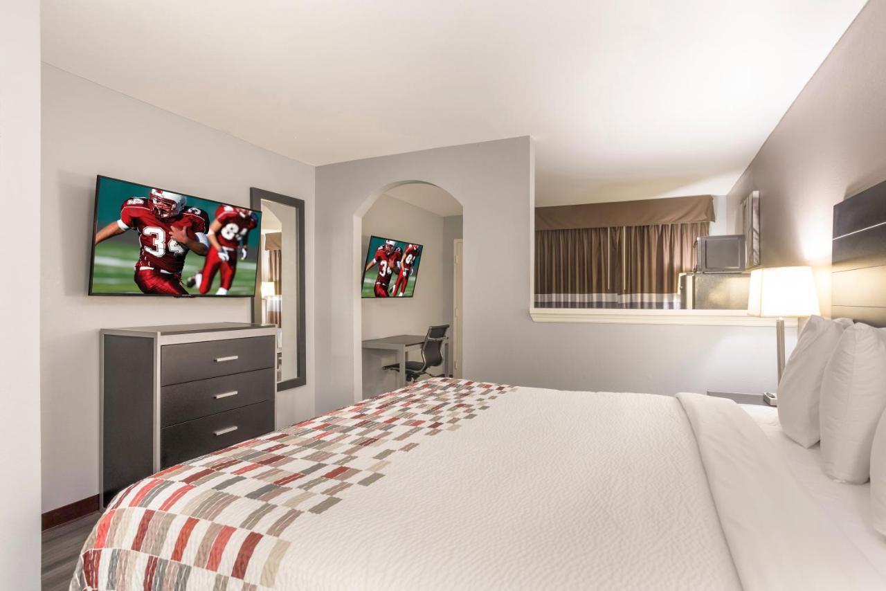Red Roof Inn & Suites Athens, Al מראה חיצוני תמונה