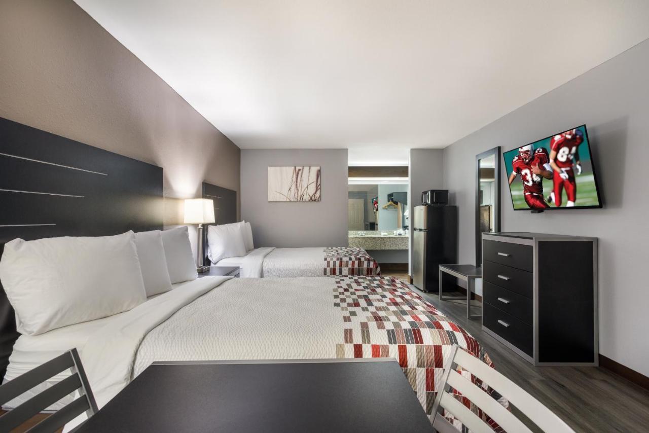 Red Roof Inn & Suites Athens, Al מראה חיצוני תמונה